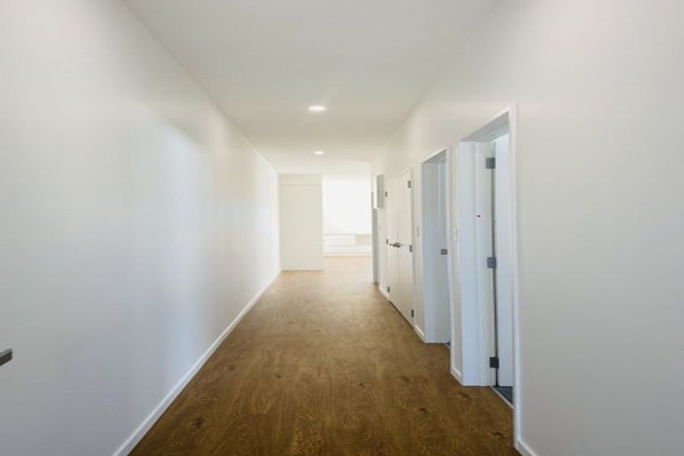 Photo of property in 14b Woven Place, Karaka, Papakura, 2113