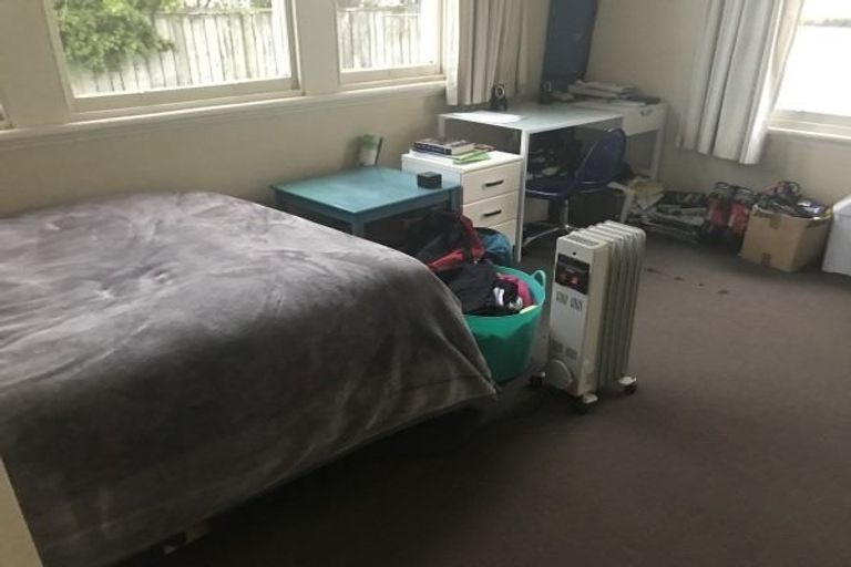 Photo of property in 2/27 Joseph Street, West End, Palmerston North, 4412