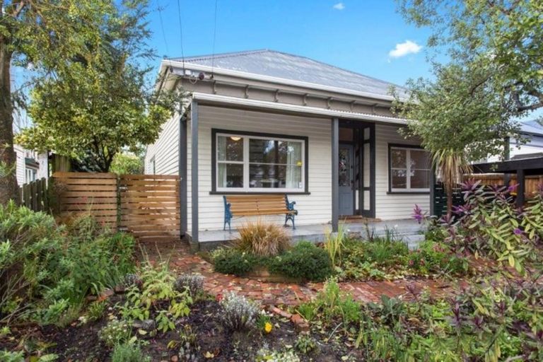Photo of property in 24 Forbes Street, Sydenham, Christchurch, 8023