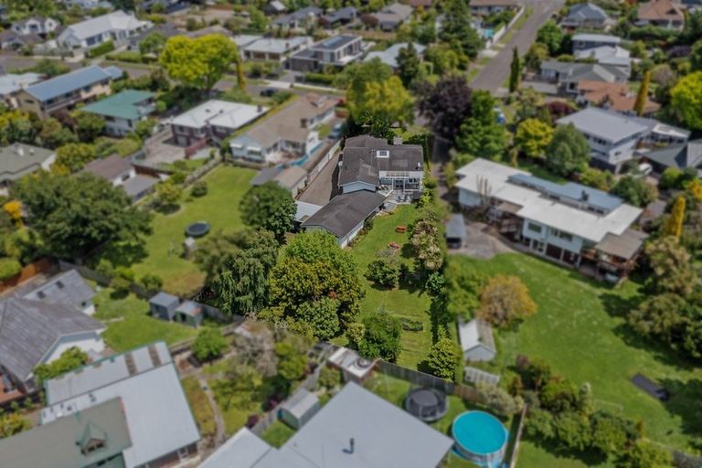 Photo of property in 33 Lincoln Terrace, Hokowhitu, Palmerston North, 4410