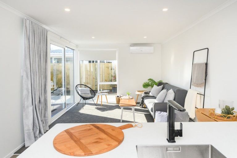 Photo of property in 1b Hereford Street, West End, Palmerston North, 4410