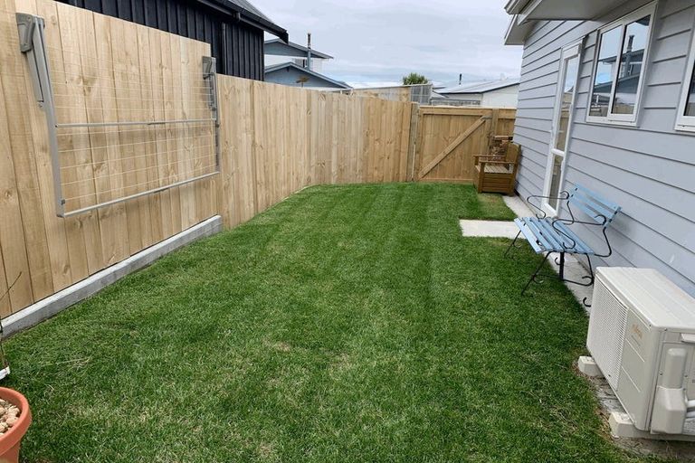 Photo of property in 6 Snappers Lane, Foxton Beach, Foxton, 4815