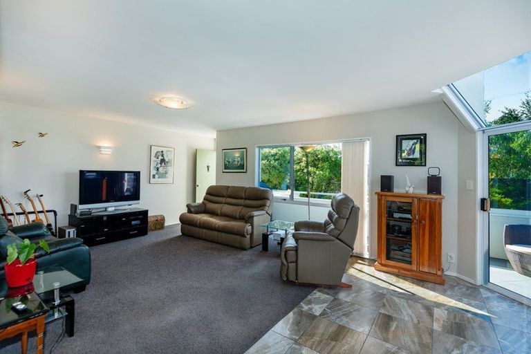 Photo of property in 9 Avoca Valley Road, Heathcote Valley, Christchurch, 8022