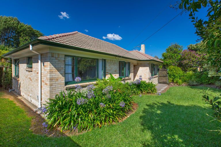 Photo of property in 8a Walsh Street, Forest Lake, Hamilton, 3200