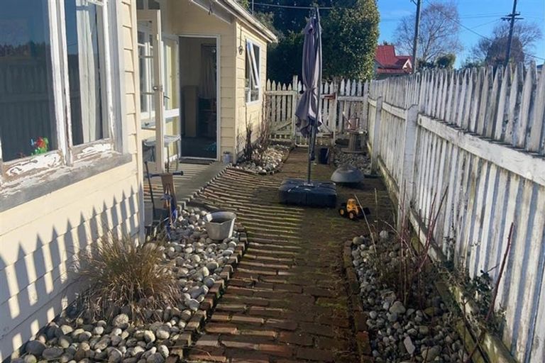 Photo of property in 27 Erskine Street, Tuatapere, 9620