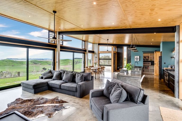 Photo of property in 55 Avery Road, Eskdale, Napier, 4182