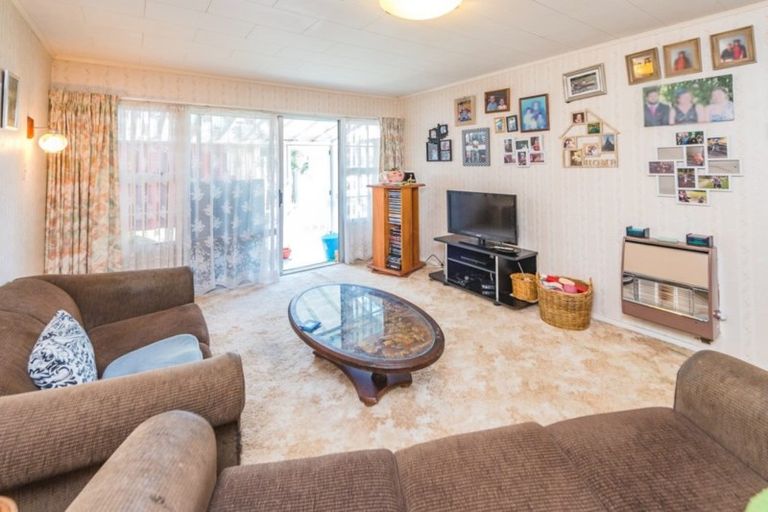 Photo of property in 2/11 Pitt Street, Whanganui, 4500