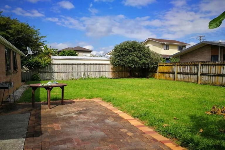 Photo of property in 4 Muriel Place, Ranui, Auckland, 0612