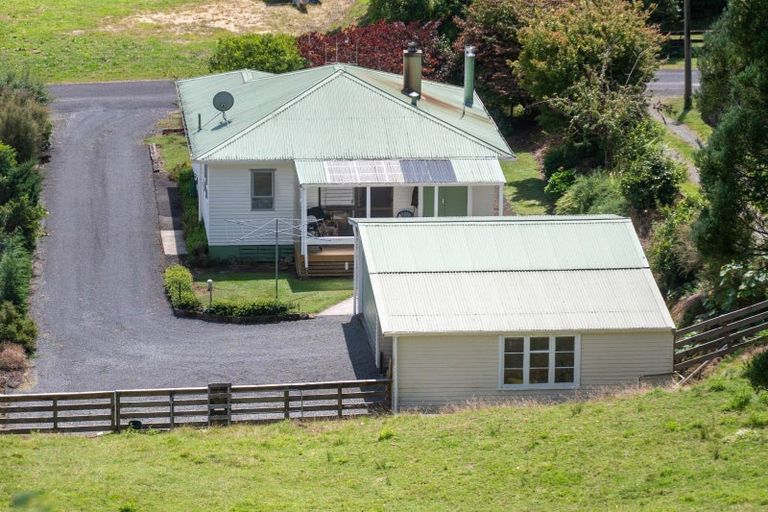 Photo of property in 13 Kahu Street, Ohura, 3926