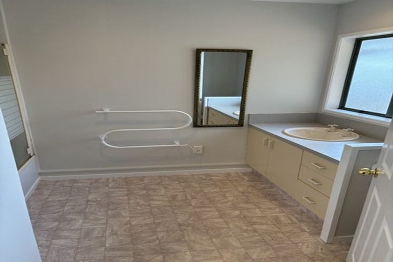 Photo of property in 162a Kitchener Road, Pukekohe, 2120