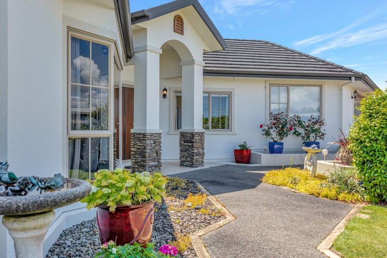 Photo of property in 432a Mangorei Road, Highlands Park, New Plymouth, 4312