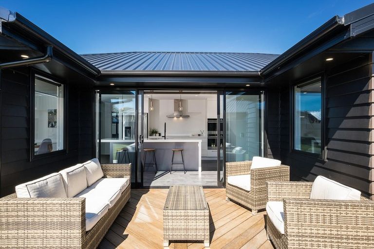 Photo of property in 8 Mellay Mews, Mosgiel, 9024