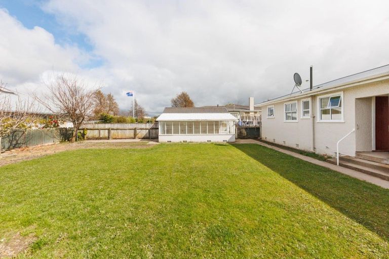 Photo of property in 4 Glasgow Street, Takaro, Palmerston North, 4412