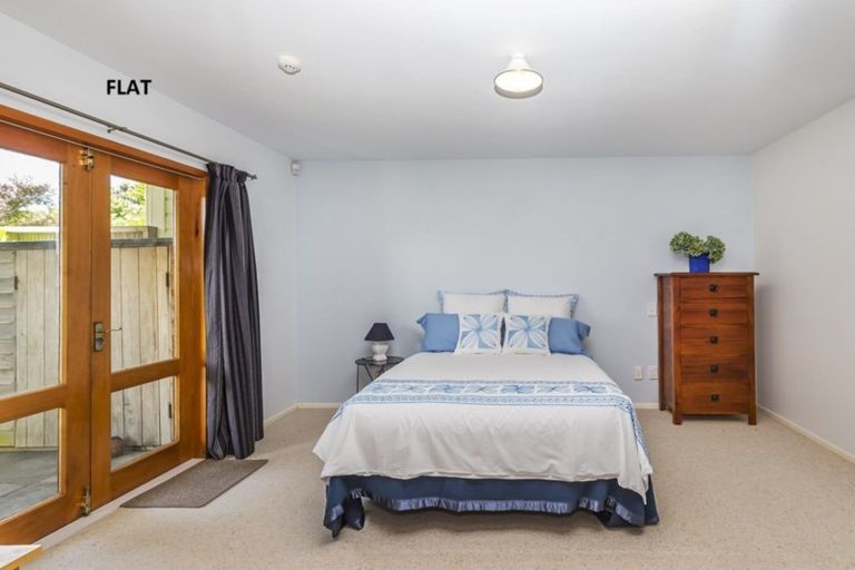 Photo of property in 191 Seatoun Heights Road, Miramar, Wellington, 6022