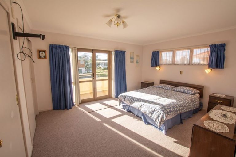 Photo of property in 60a Pitau Road, Mount Maunganui, 3116