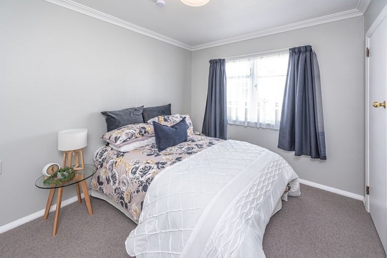 Photo of property in 5 Hurworth Place, College Estate, Whanganui, 4500