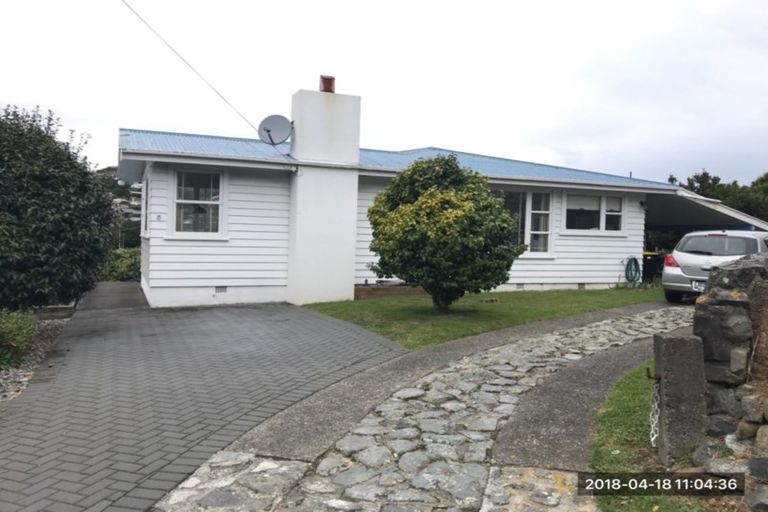 Photo of property in 8 Angell Street, Johnsonville, Wellington, 6037