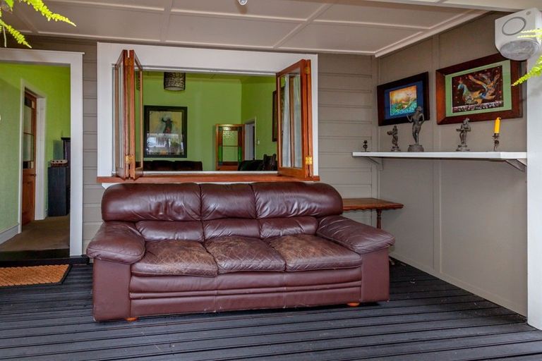 Photo of property in 107 Brunton Crescent, Thames, 3500