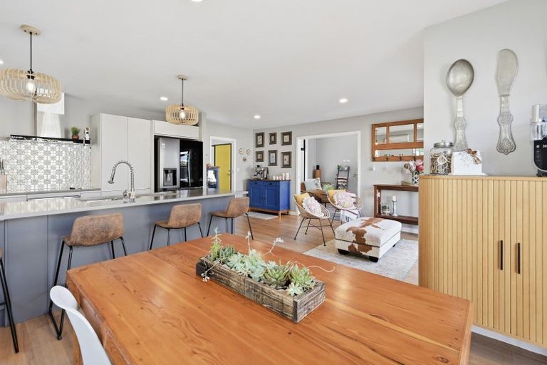 Photo of property in 2 Benmore Crescent, Pyes Pa, Tauranga, 3112