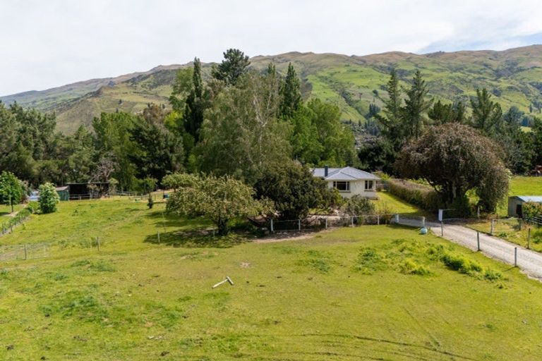 Photo of property in 153 Roxburgh Road East, Roxburgh East, Roxburgh, 9571