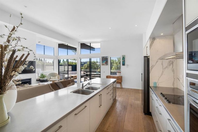 Photo of property in 35 Lagoon Way, Omaha, 0986