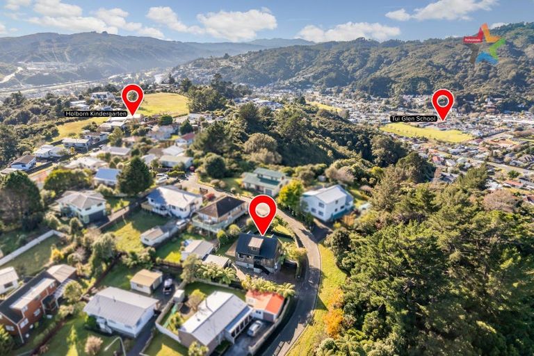 Photo of property in 191 Holborn Drive, Stokes Valley, Lower Hutt, 5019