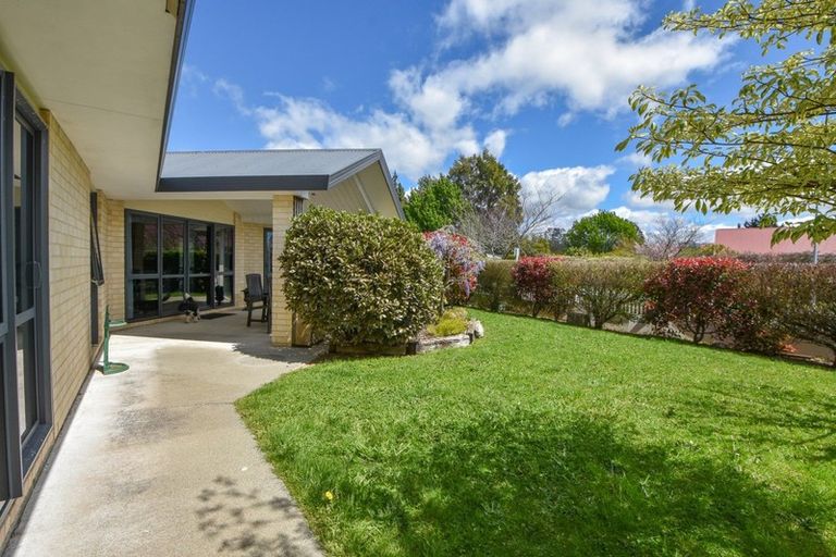 Photo of property in 40 Charles Street, Carterton, 5713