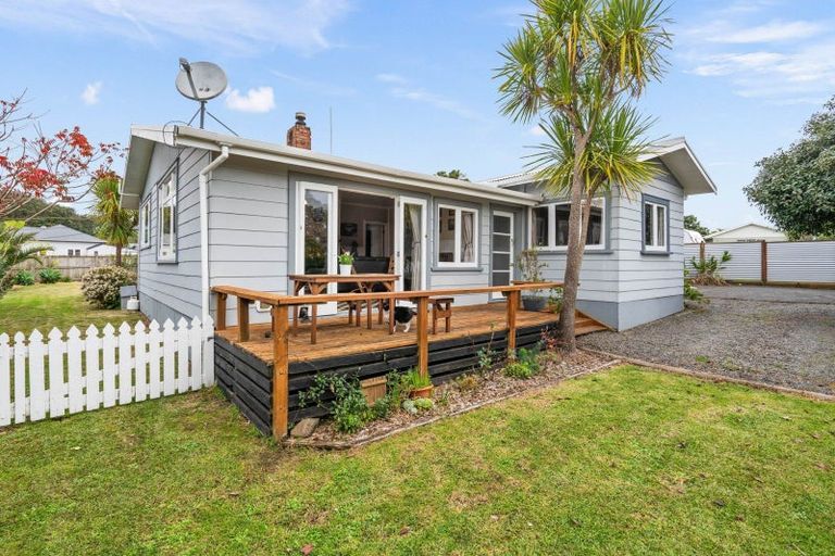 Photo of property in 9 Whimp Avenue, Onerahi, Whangarei, 0110