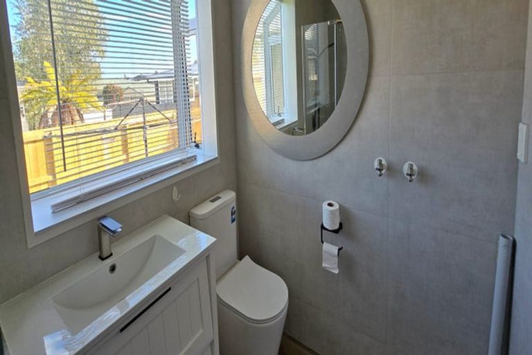 Photo of property in 1/14 View Road, Papakura, 2110