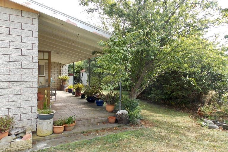 Photo of property in 227 Bridge Street, Bulls, 4818