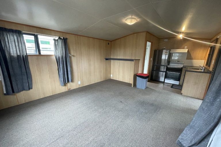 Photo of property in 9 Mahoe Street, Strandon, New Plymouth, 4312