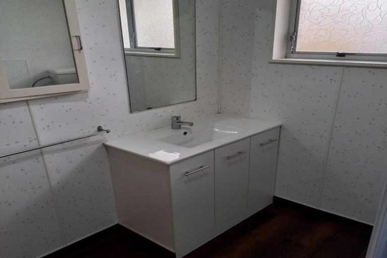 Photo of property in 702 Ferry Road, Woolston, Christchurch, 8023