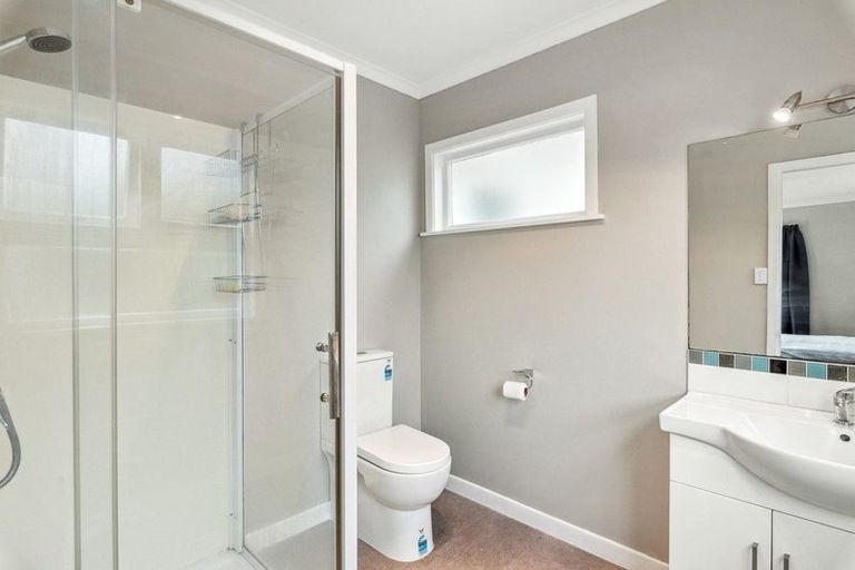 Photo of property in 53a Elizabeth Street, Waikanae, 5036