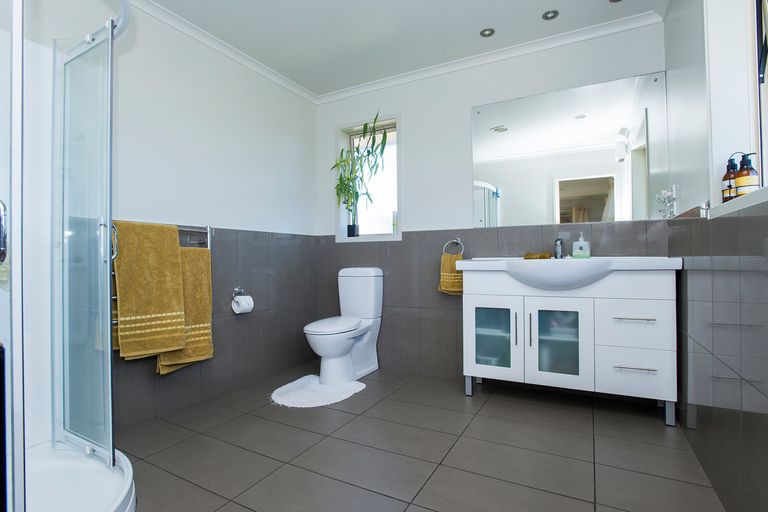 Photo of property in 13 Makaraka Road, Makaraka, Gisborne, 4071