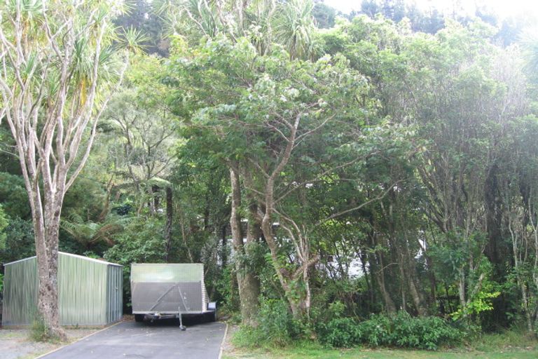 Photo of property in 116 Pinehaven Road, Pinehaven, Upper Hutt, 5019