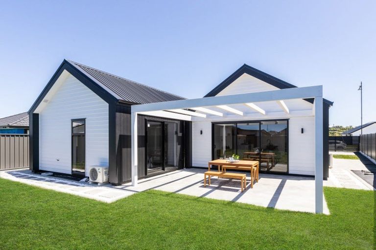 Photo of property in 20 Ruapehu Road, Poraiti, Napier, 4112