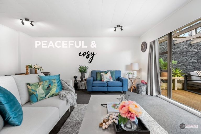 Photo of property in 5 Christchurch Crescent, Kelson, Lower Hutt, 5010