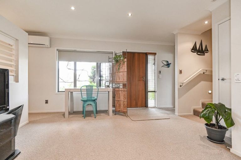 Photo of property in 17/4 Havelock Road, Havelock North, 4130