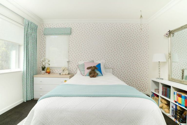 Photo of property in 13 Mauldeth Terrace, Churton Park, Wellington, 6037