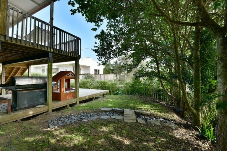 Photo of property in 2a Roberta Crescent, Orewa, 0931