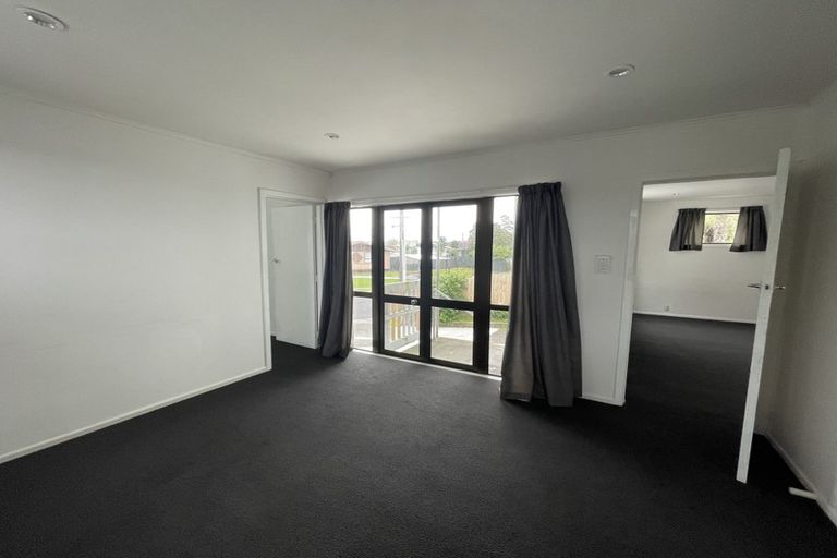 Photo of property in 4a Barnard Place, Manurewa East, Auckland, 2102