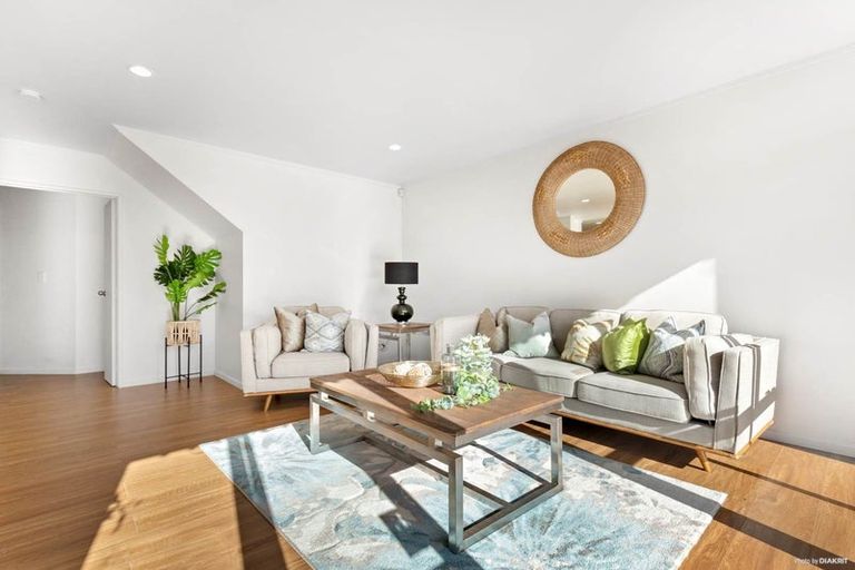 Photo of property in 16/61a Birkdale Road, Birkdale, Auckland, 0626