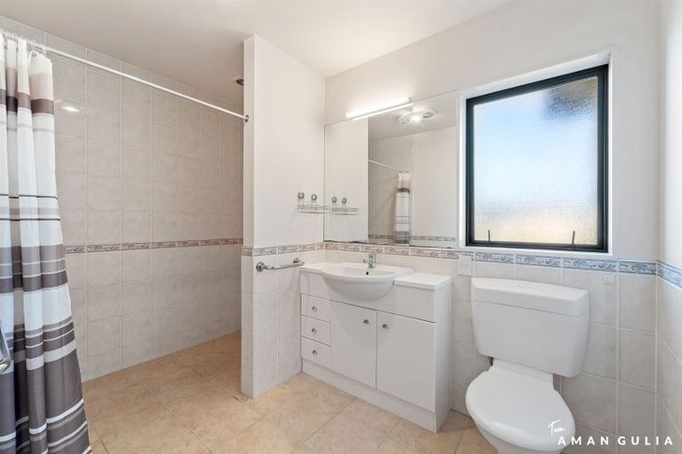 Photo of property in 3/197 Royal Road, Massey, Auckland, 0614