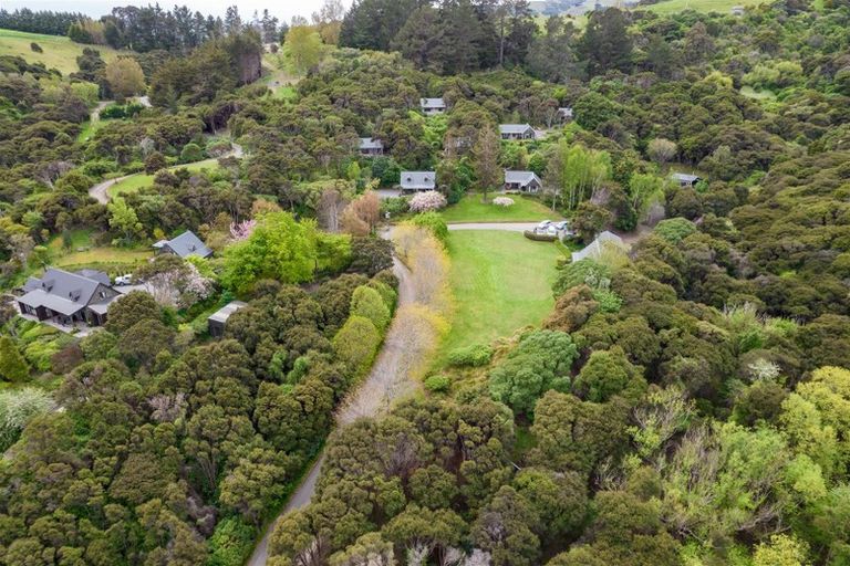 Photo of property in 6888e Christchurch Akaroa Road, Takamatua, 7581