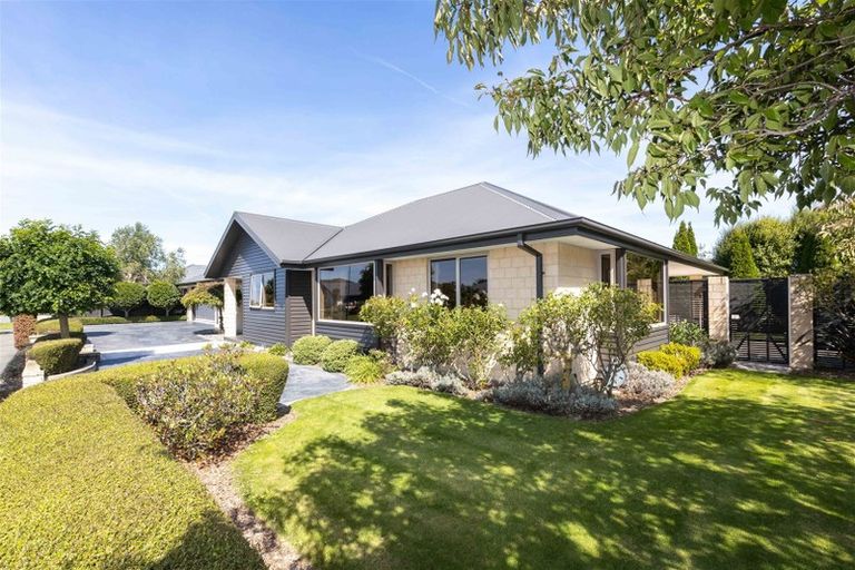 Photo of property in 12 Marguerite Place, Aidanfield, Christchurch, 8025