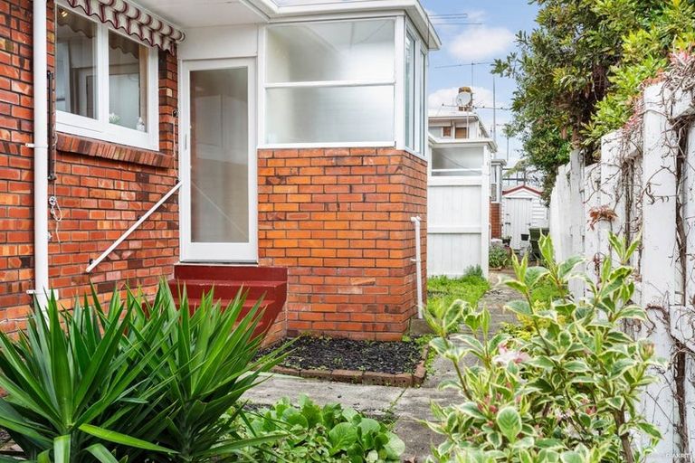 Photo of property in 4/15 Esmonde Road, Takapuna, Auckland, 0622