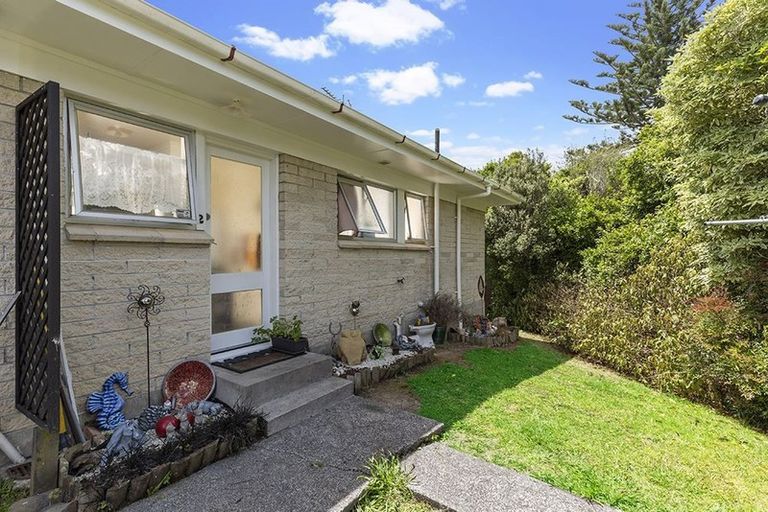 Photo of property in 2/10 Roseburn Place, Pakuranga, Auckland, 2010