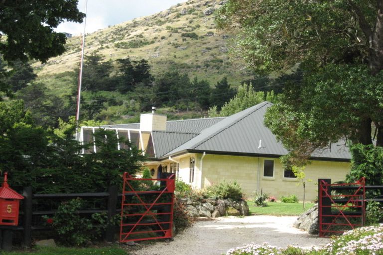 Photo of property in 5 Morgans Valley, Heathcote Valley, Christchurch, 8022