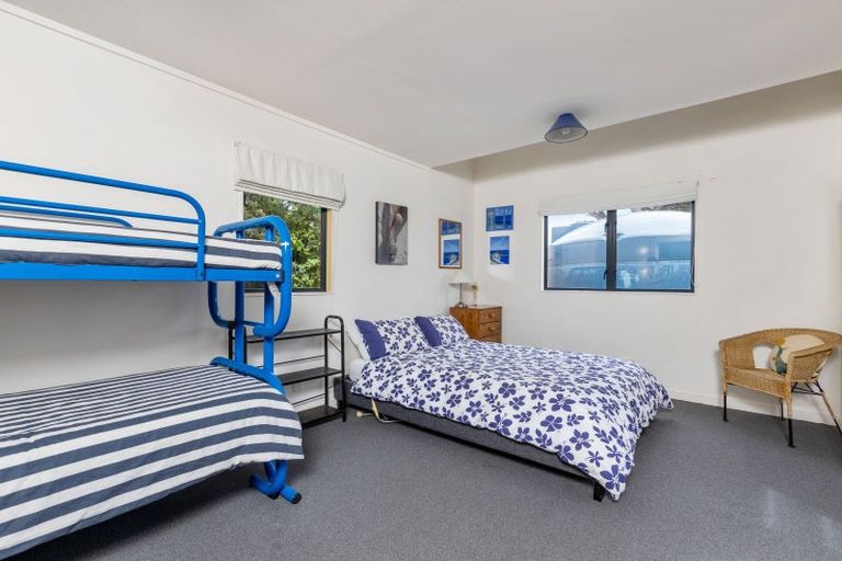 Photo of property in 22 Pinedale Crescent, Riversdale Beach, Masterton, 5872