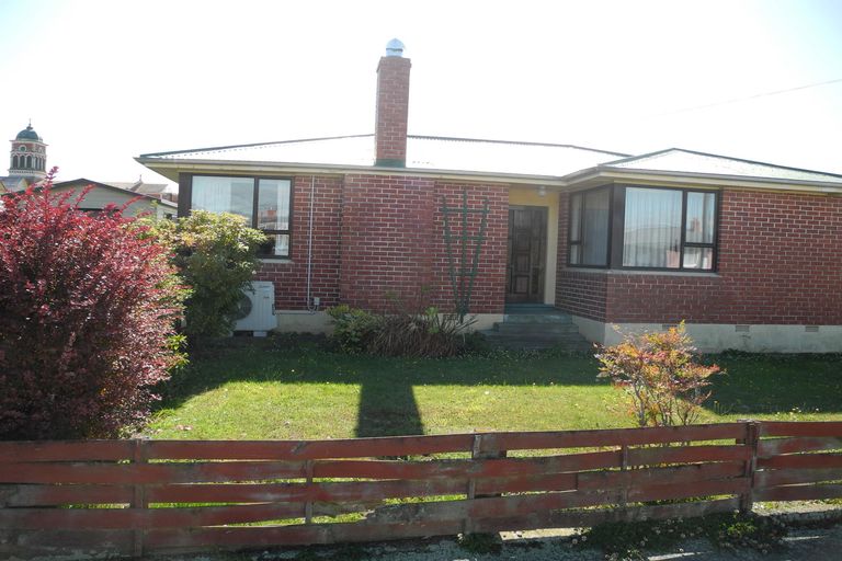 Photo of property in 11 Rugby Street, Waimate, 7924